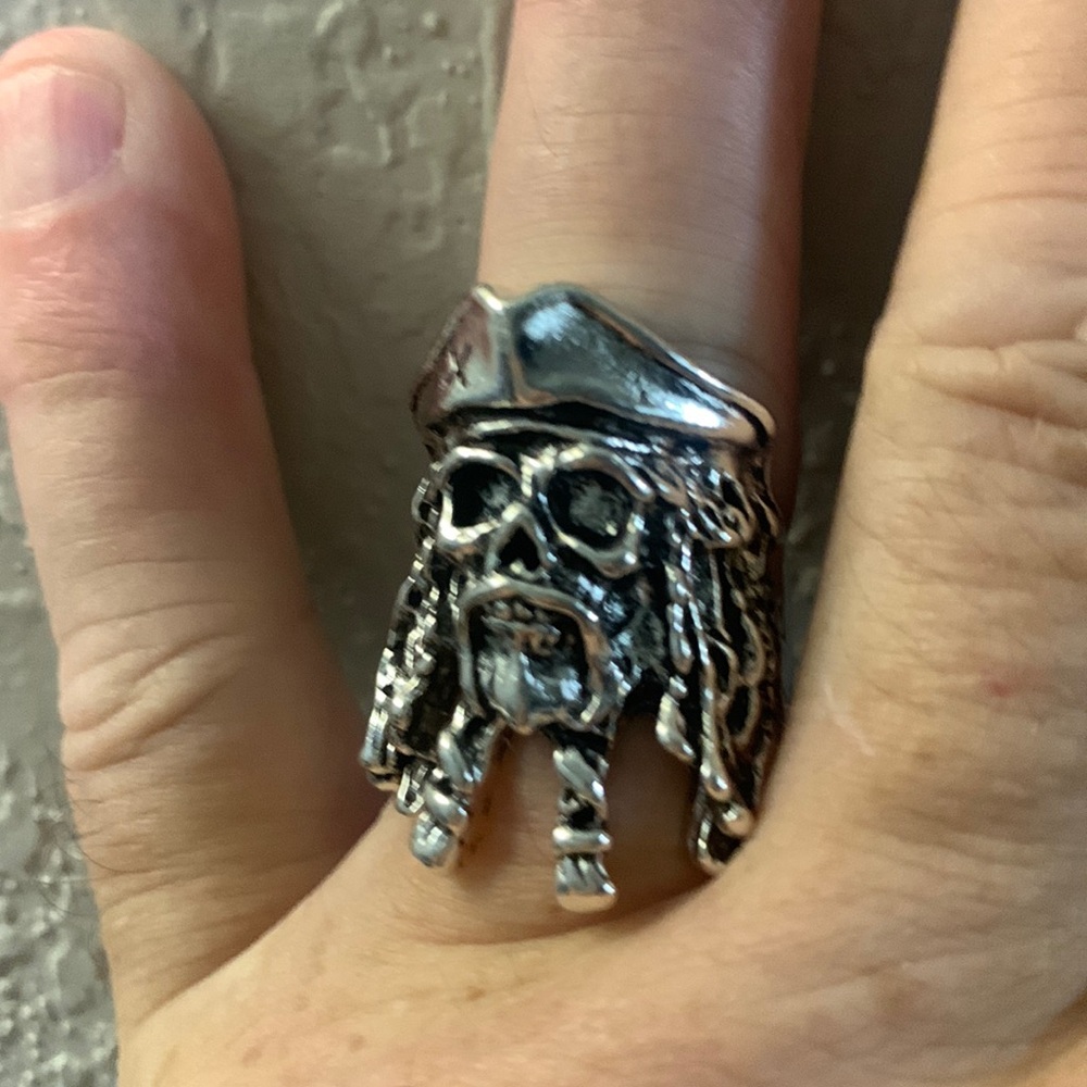 Pirate ring